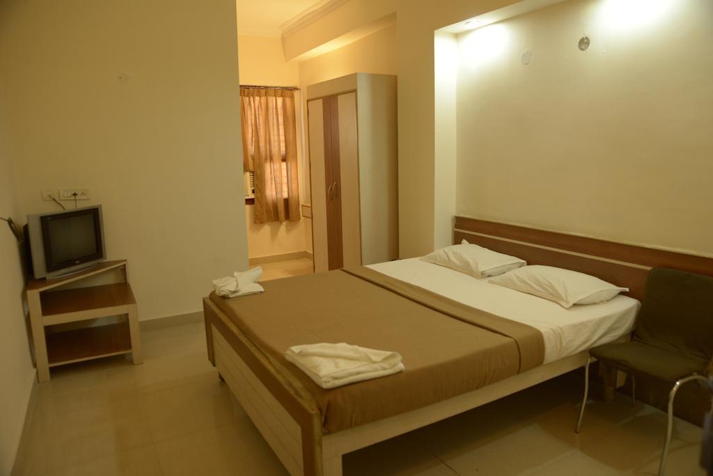 Hotel Sri Sai Krupa 하이데라바드 객실 사진
