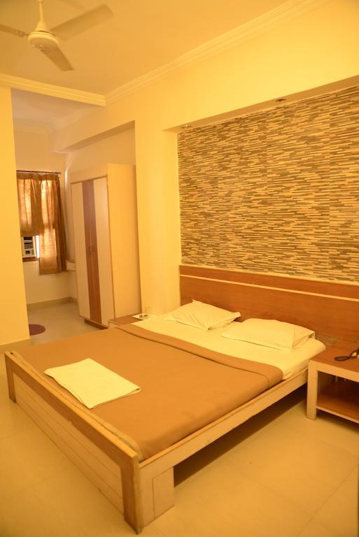 Hotel Sri Sai Krupa 하이데라바드 객실 사진