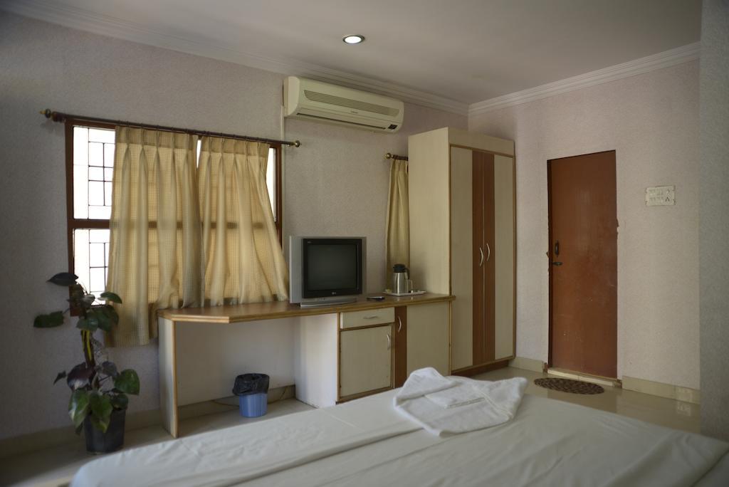 Hotel Sri Sai Krupa 하이데라바드 객실 사진